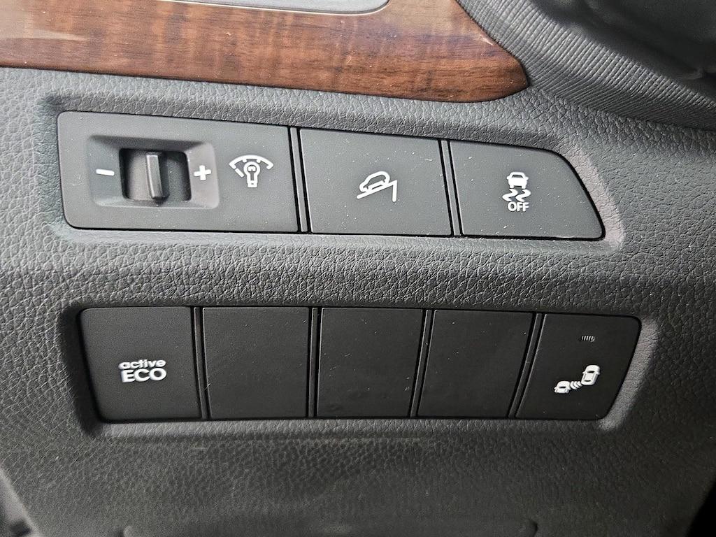 used 2014 Hyundai Santa Fe car, priced at $16,998