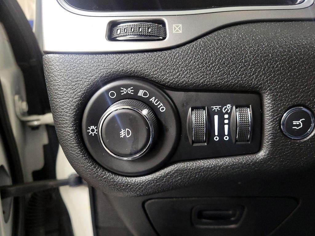 used 2019 Jeep Cherokee car, priced at $20,998