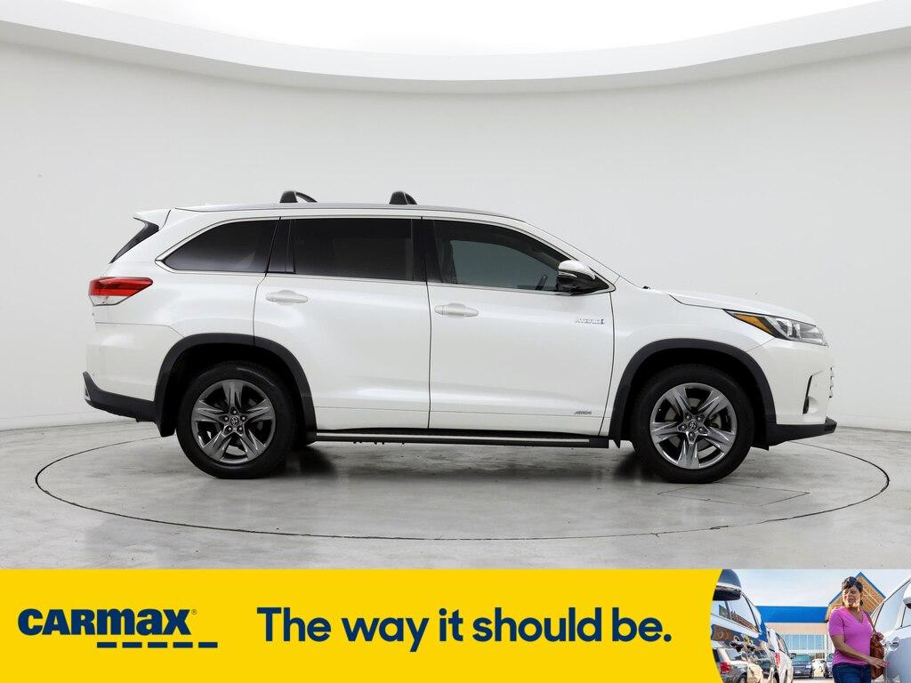 used 2017 Toyota Highlander Hybrid car, priced at $30,998