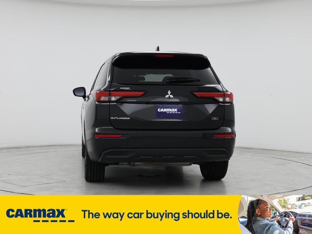 used 2023 Mitsubishi Outlander car, priced at $30,998