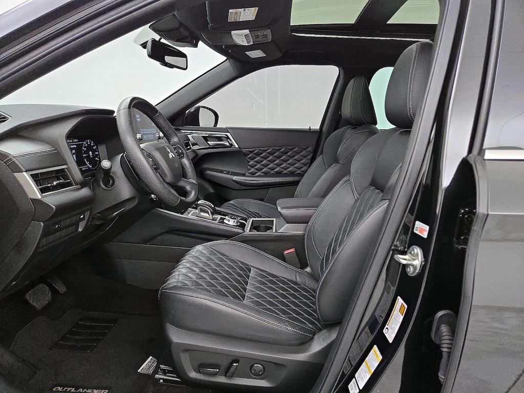 used 2023 Mitsubishi Outlander car, priced at $30,998