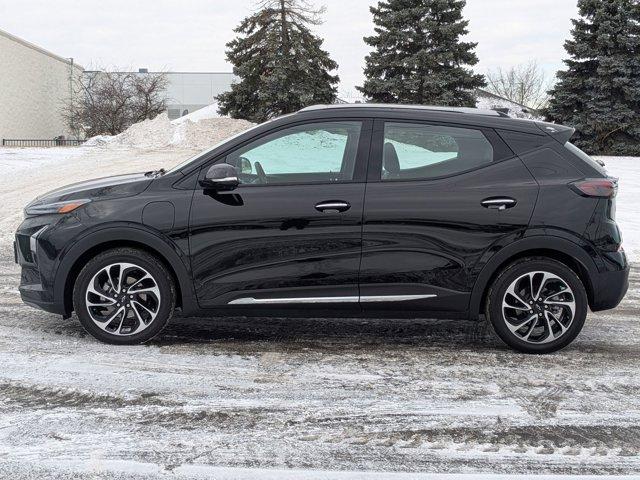 used 2022 Chevrolet Bolt EUV car, priced at $25,444