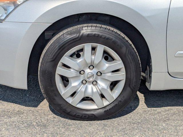 used 2009 Nissan Altima car, priced at $5,888