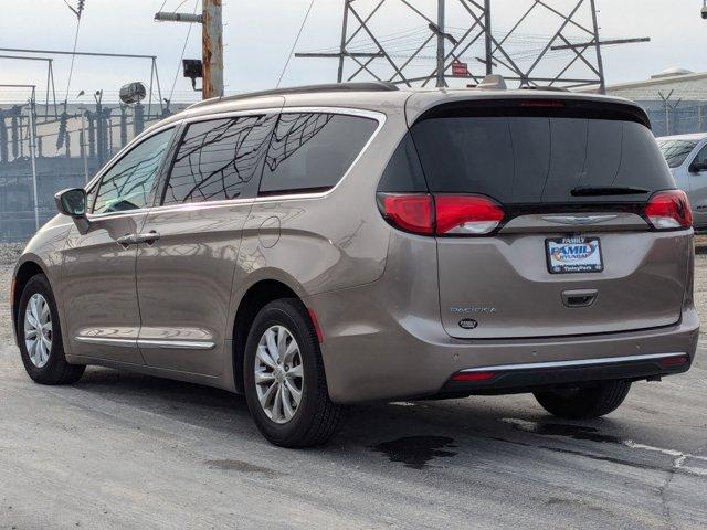 used 2017 Chrysler Pacifica car, priced at $15,679