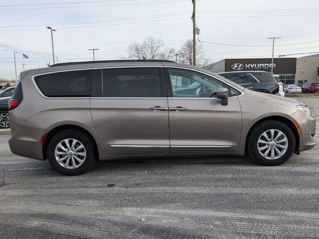 used 2017 Chrysler Pacifica car, priced at $15,679