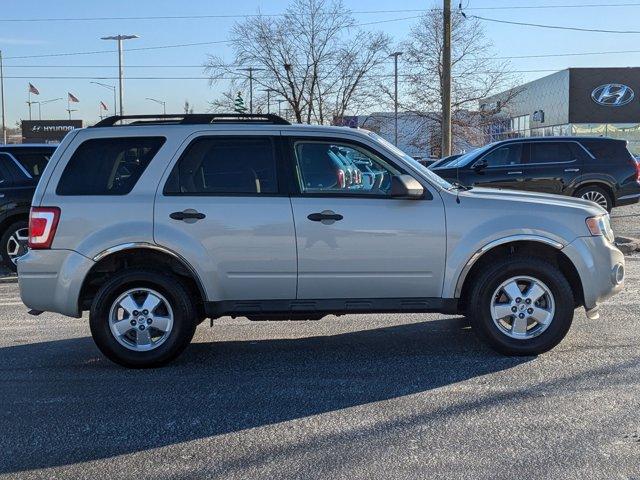 used 2009 Ford Escape car, priced at $6,994