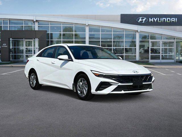 new 2024 Hyundai Elantra HEV car, priced at $25,931