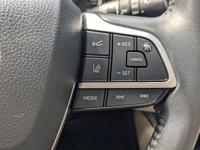 used 2022 Toyota Highlander car, priced at $42,988