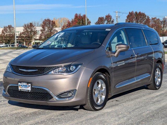 used 2017 Chrysler Pacifica car, priced at $12,922