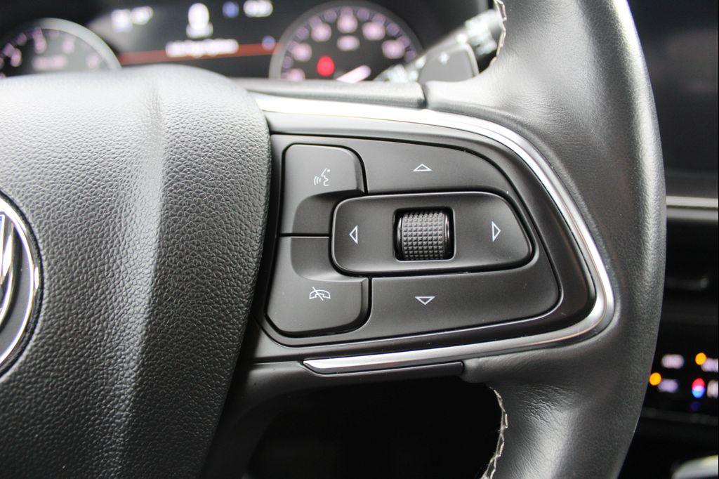 used 2023 Buick Envision car, priced at $29,344