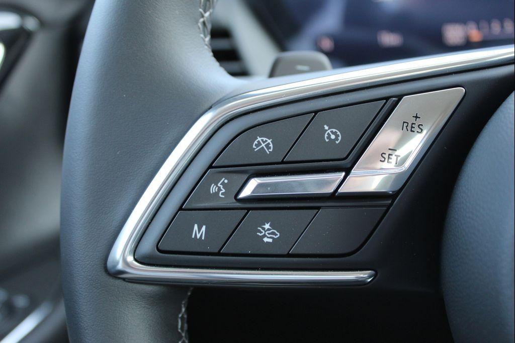 new 2025 Buick Envision car, priced at $38,628