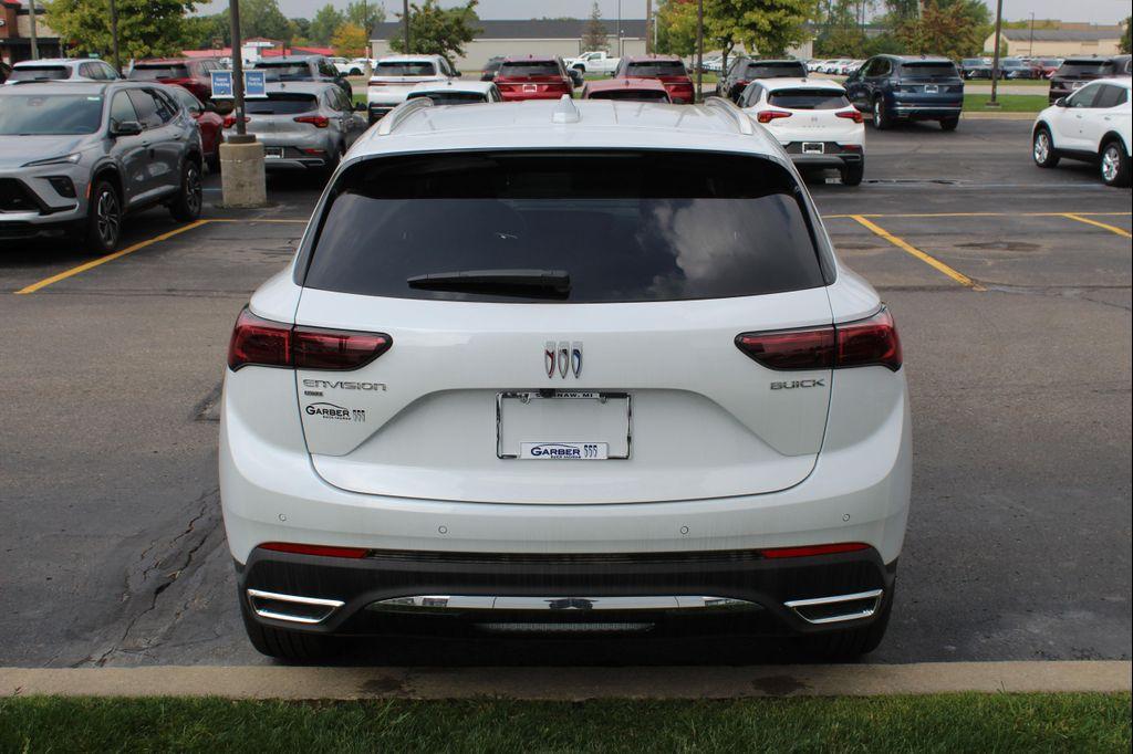 new 2025 Buick Envision car, priced at $39,152