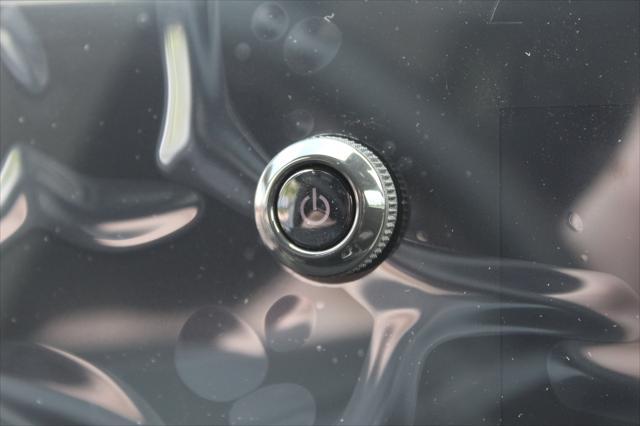 new 2025 Buick Envista car, priced at $25,347