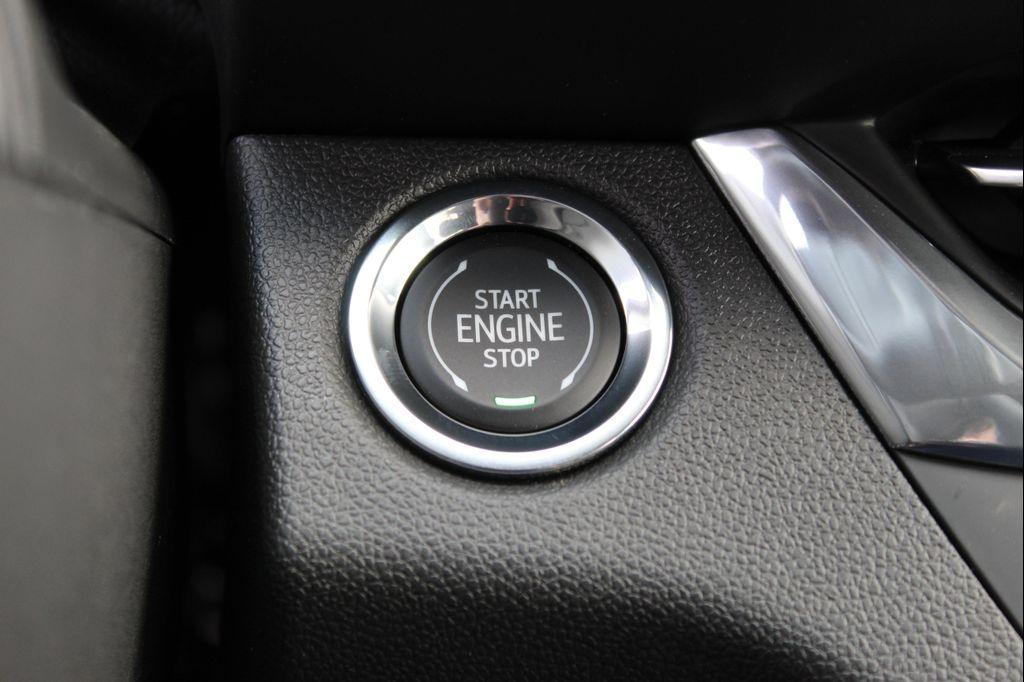 new 2025 Buick Envista car, priced at $25,347