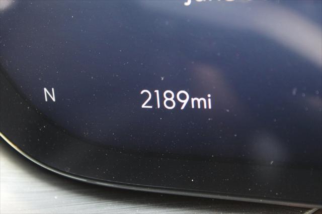 new 2025 Buick Envision car, priced at $39,568