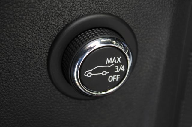 new 2025 Buick Envision car, priced at $39,568