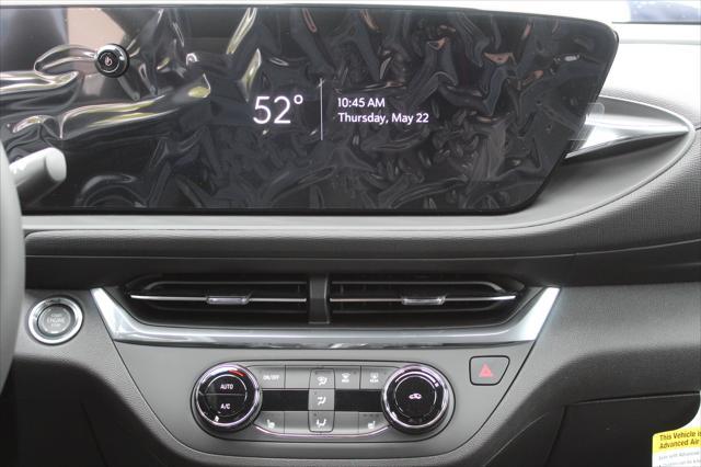 new 2025 Buick Envista car, priced at $26,299