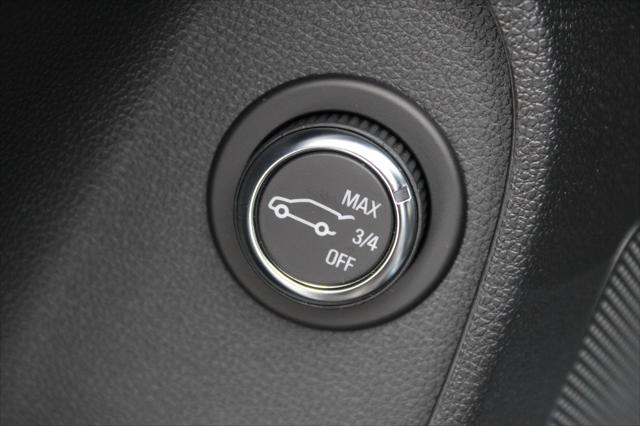 new 2025 Buick Envista car, priced at $26,299