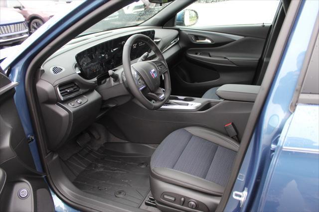 new 2025 Buick Envista car, priced at $26,299