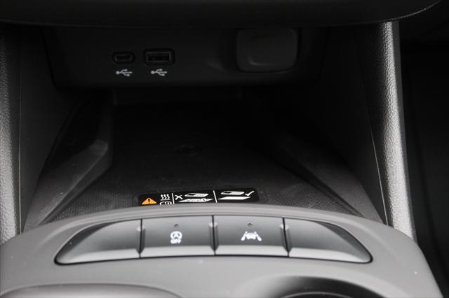 new 2025 Buick Envista car, priced at $26,299