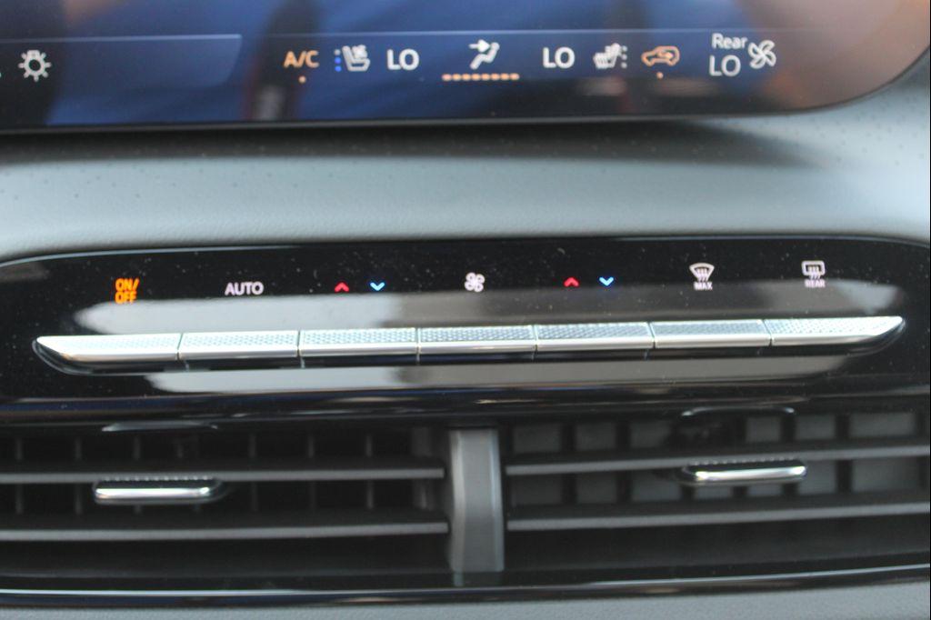 new 2025 Buick Enclave car, priced at $56,264