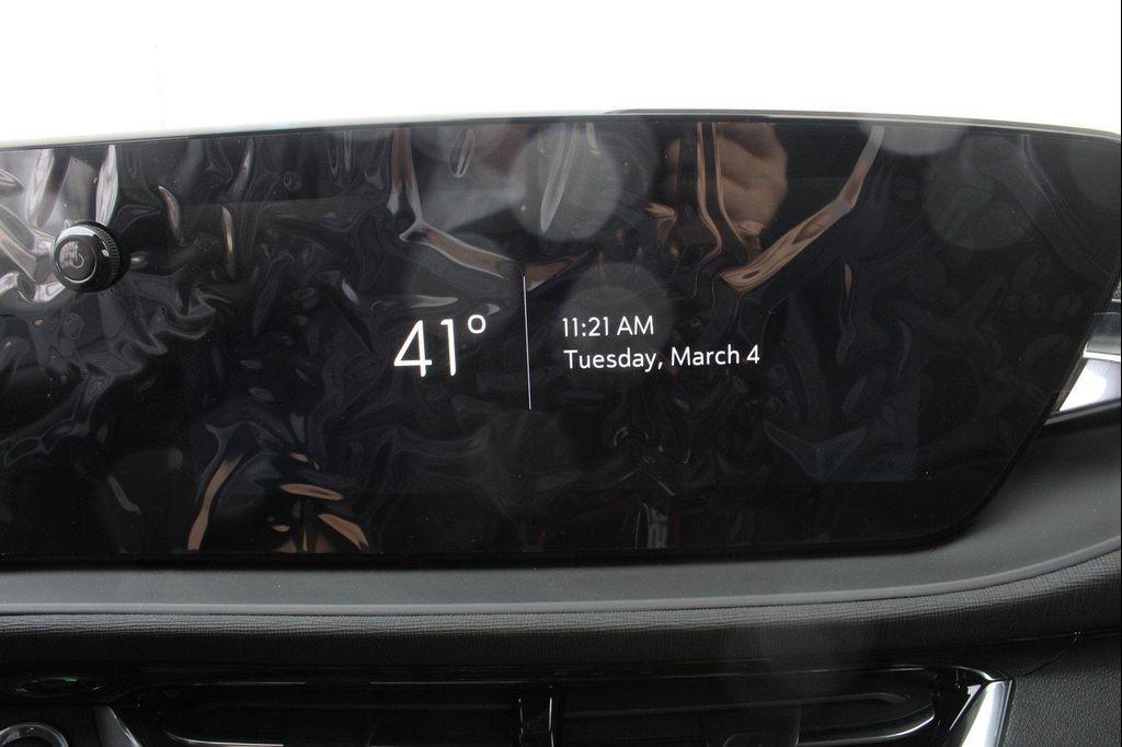 new 2025 Buick Envista car, priced at $25,813