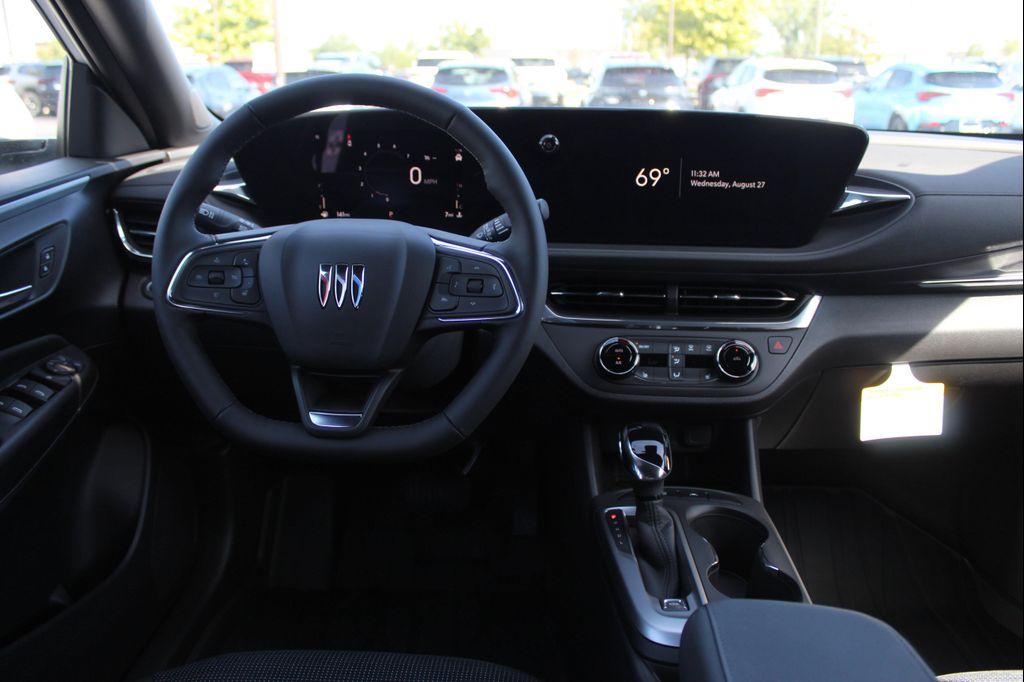 new 2025 Buick Envista car, priced at $24,827