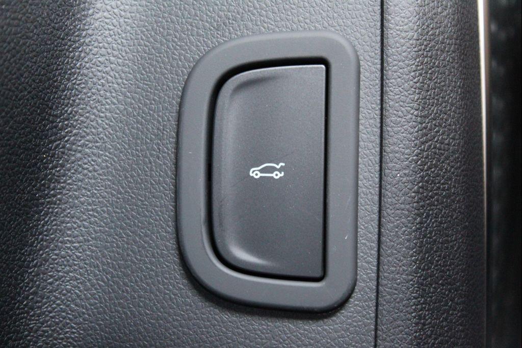 new 2026 Buick Enclave car, priced at $45,352