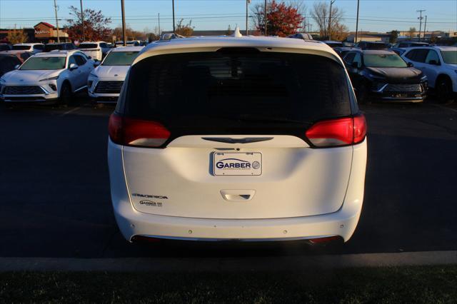 used 2018 Chrysler Pacifica car, priced at $15,995