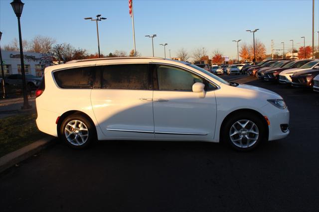 used 2018 Chrysler Pacifica car, priced at $15,995