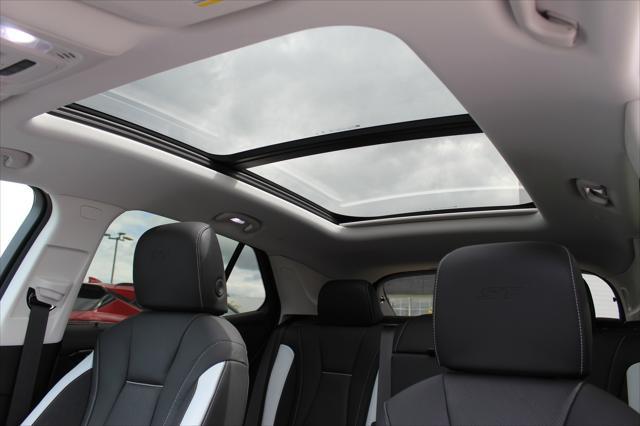 new 2025 Buick Envision car, priced at $39,917