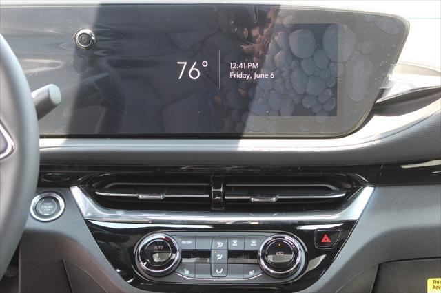 new 2025 Buick Envista car, priced at $27,675