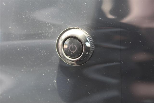 new 2025 Buick Envista car, priced at $27,675