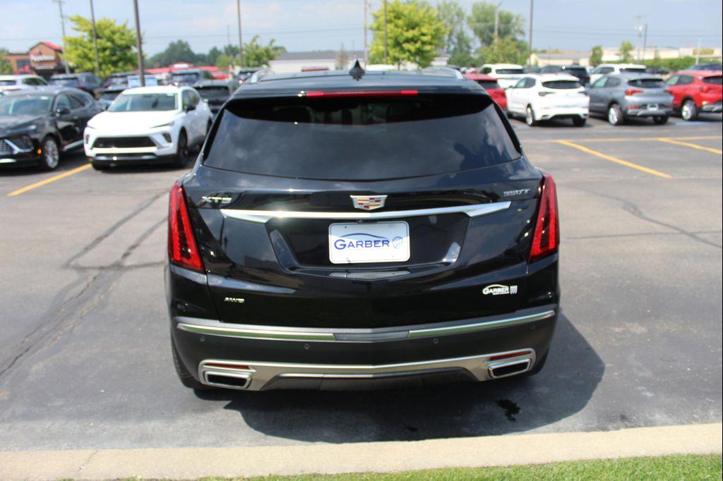 used 2022 Cadillac XT5 car, priced at $23,998