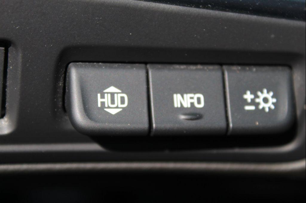 used 2022 Cadillac XT5 car, priced at $23,998