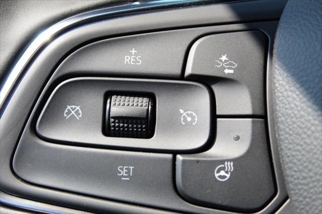 new 2025 Buick Envista car, priced at $26,980