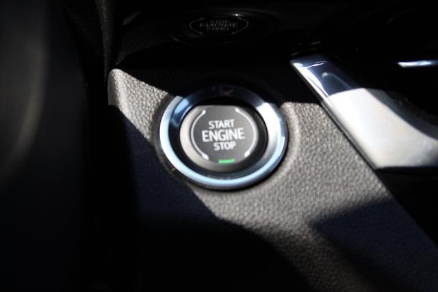new 2025 Buick Envista car, priced at $26,980