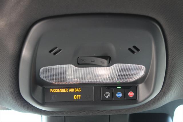 new 2025 Buick Envista car, priced at $25,260