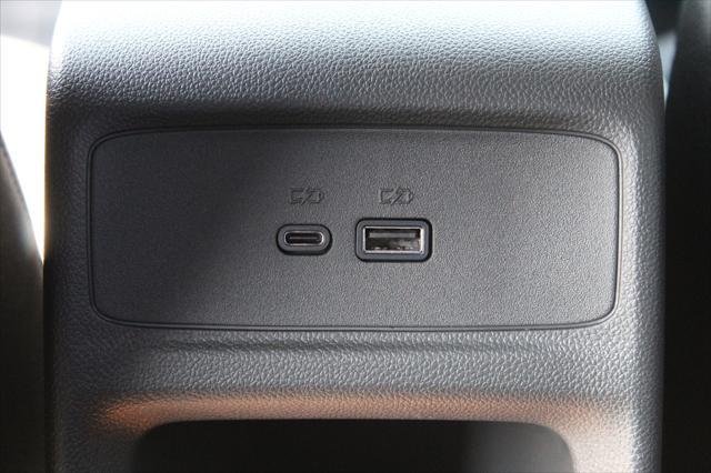 new 2025 Buick Envista car, priced at $25,260