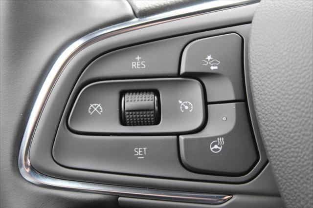 new 2025 Buick Envista car, priced at $25,867