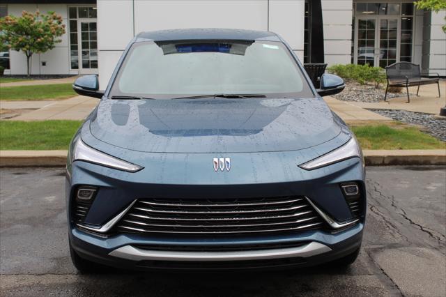 new 2025 Buick Envista car, priced at $25,680