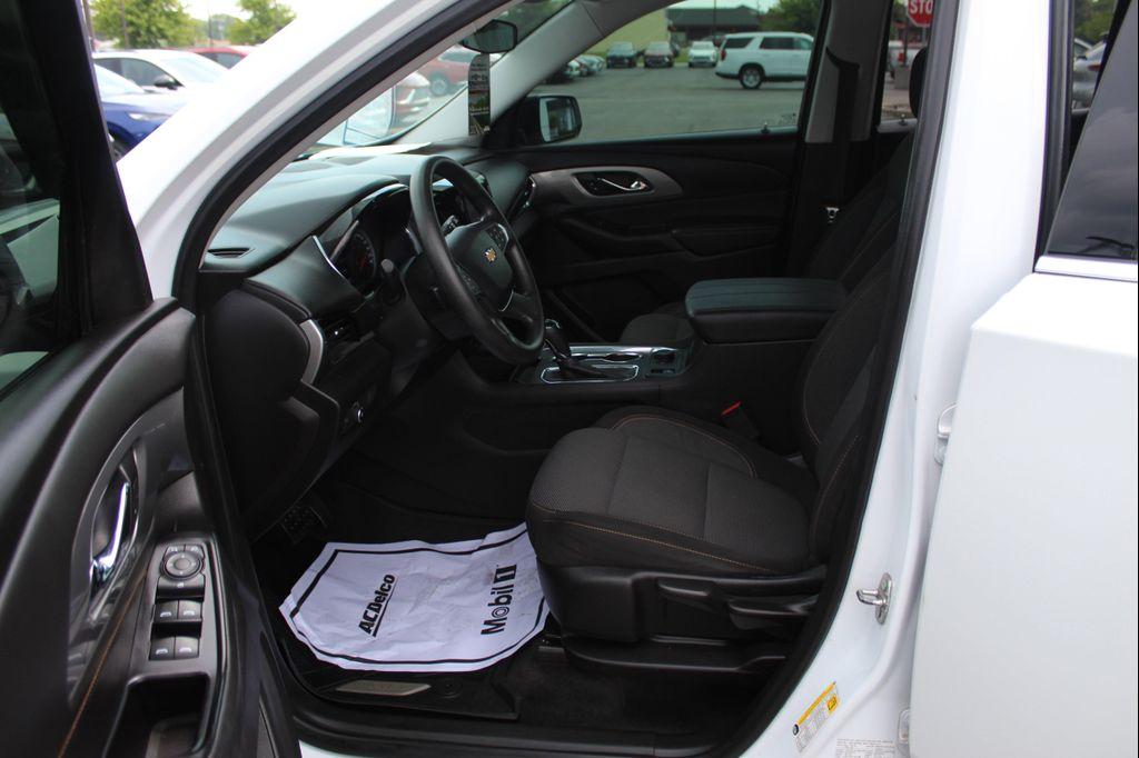 used 2019 Chevrolet Traverse car, priced at $18,019