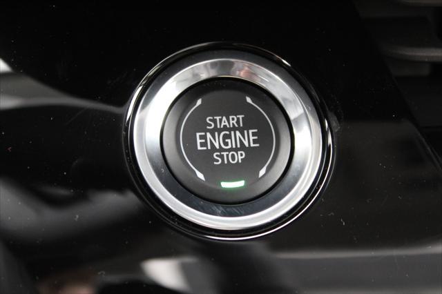 new 2025 Buick Envision car, priced at $37,628