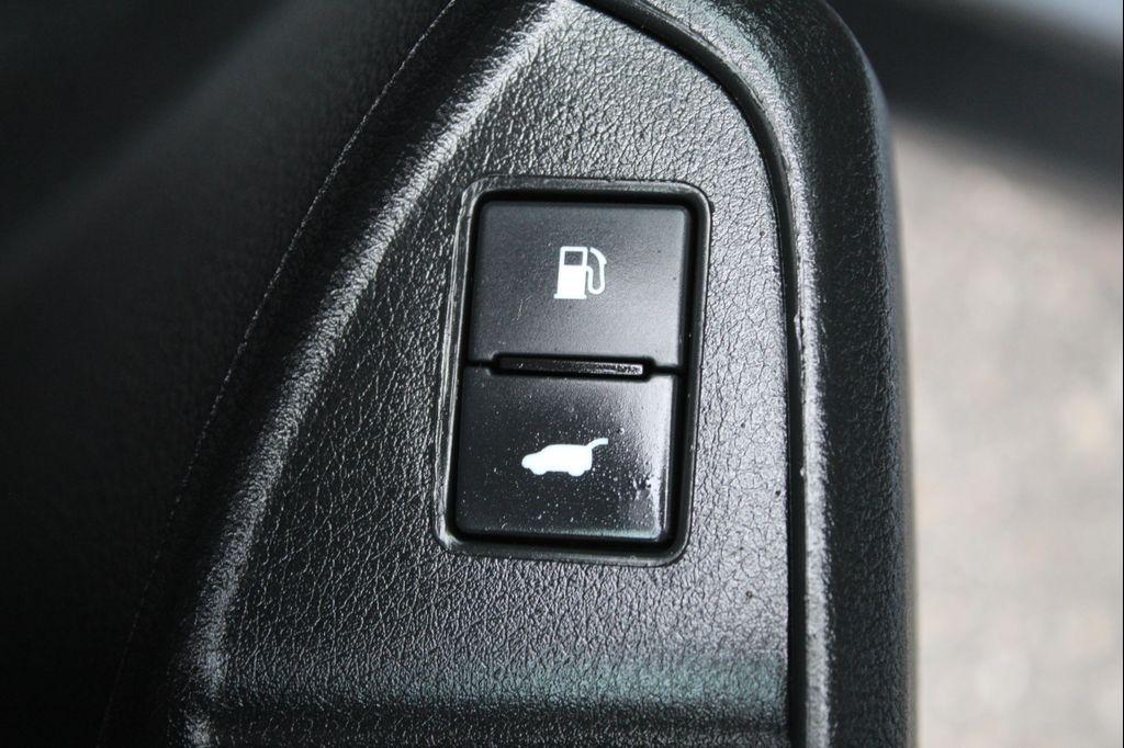 used 2022 Honda Pilot car, priced at $22,218