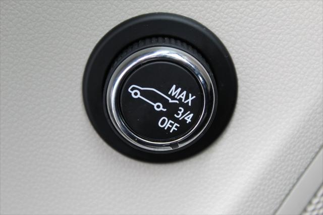 used 2023 Buick Envision car, priced at $29,059