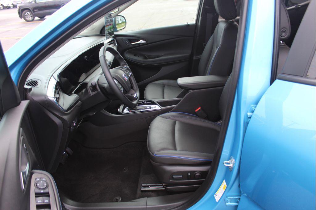 used 2025 Buick Encore GX car, priced at $25,298