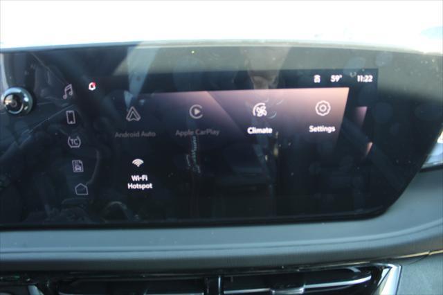 new 2025 Buick Envista car, priced at $26,028