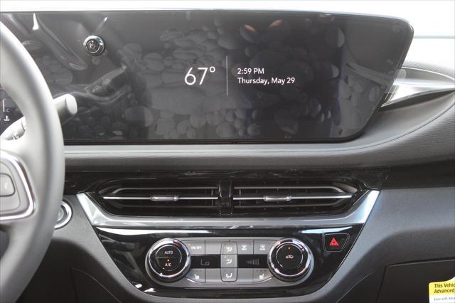 new 2025 Buick Envista car, priced at $27,762