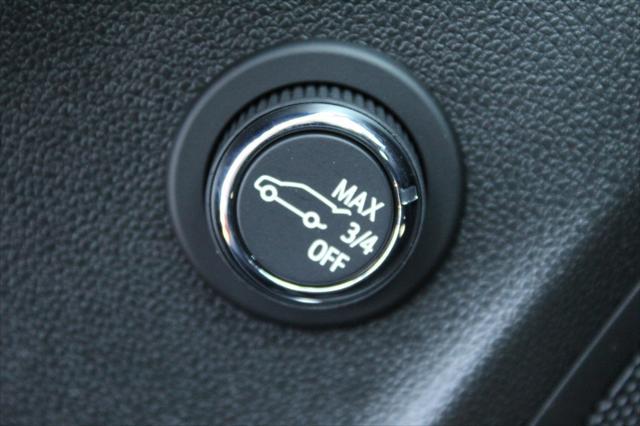 new 2025 Buick Envision car, priced at $36,754