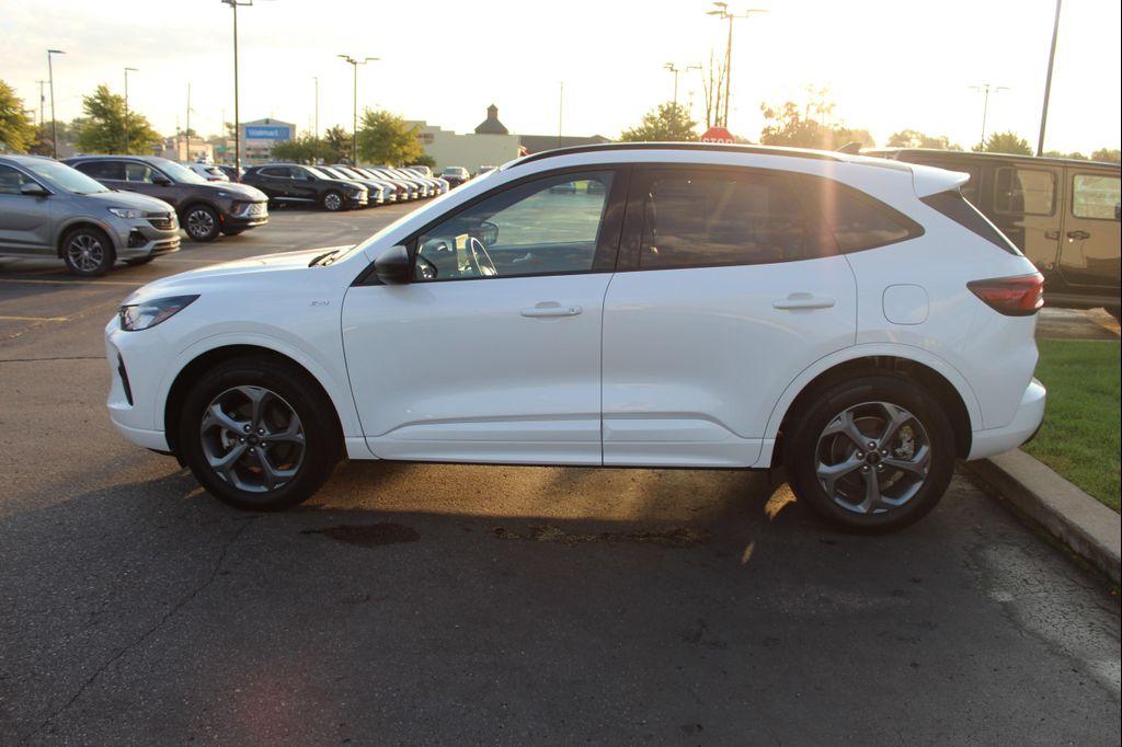 used 2023 Ford Escape car, priced at $25,288